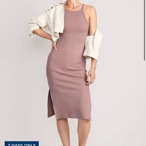 Never worn Old Navy Dress. Size Medium